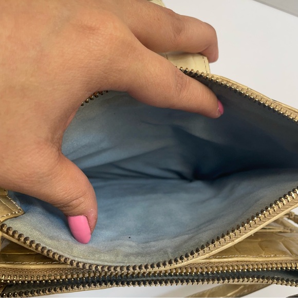 Brahmin Mojito Croc Embossed Gold Metallic Leather Crossbody Bag - Picture 4 of 12